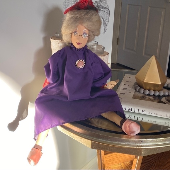 ♥️RED HAT SOCIETY Victoria’s Button Handmade Doll Red Purple - Picture 6 of 8